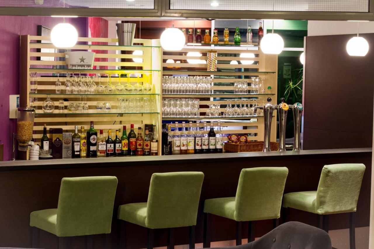 Ibis Styles Bethune La Buissiere Hotel