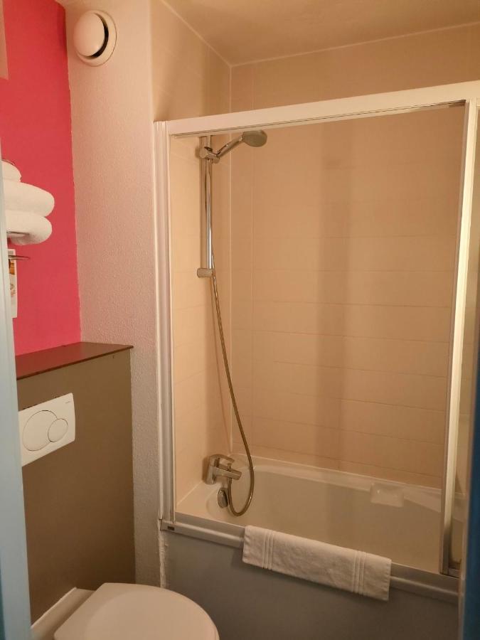 Ibis Styles Bethune La Buissiere Hotel 3*